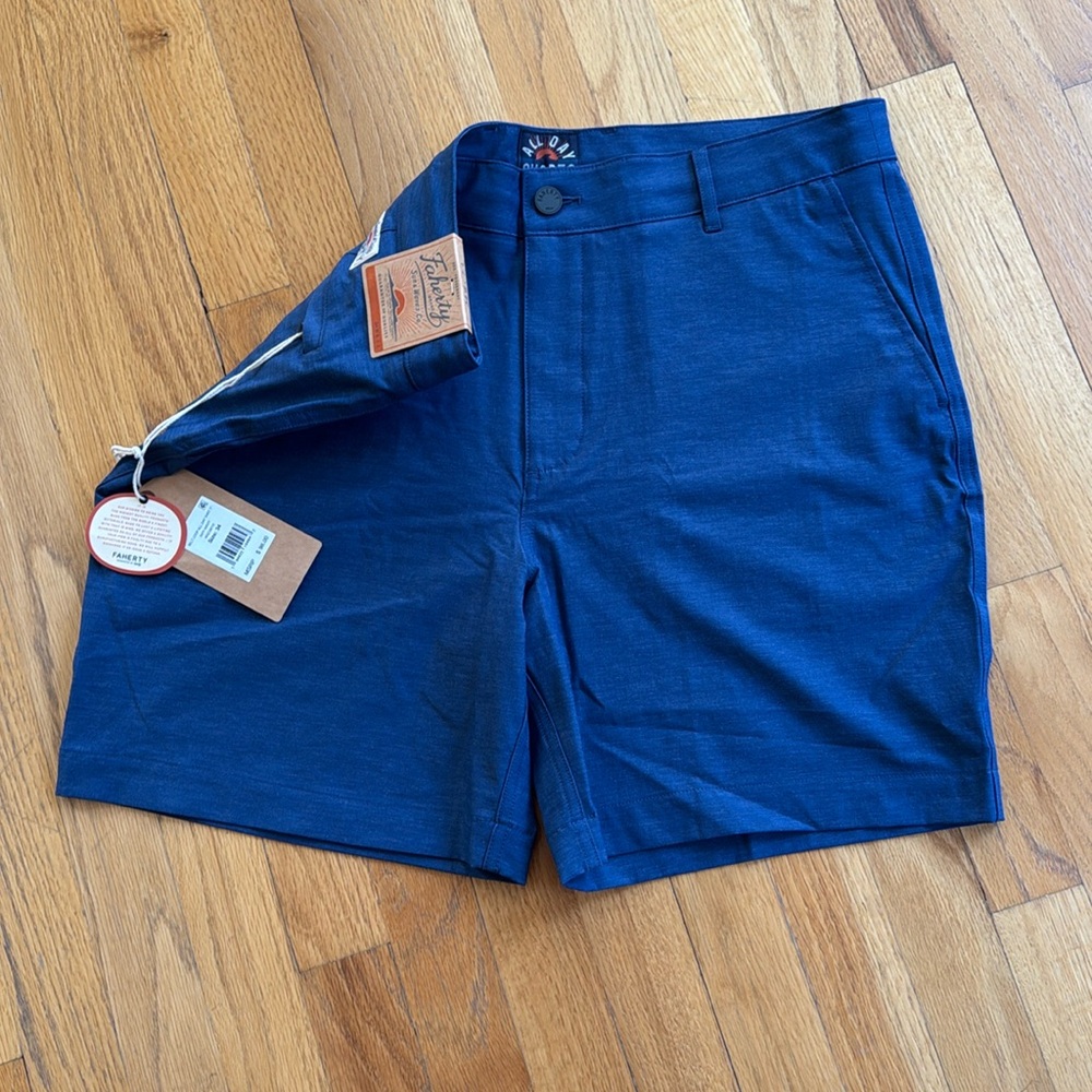 Faherty All Day Shorts NWT. New With Tags 34” waist 7” inseam navy Belt loops
